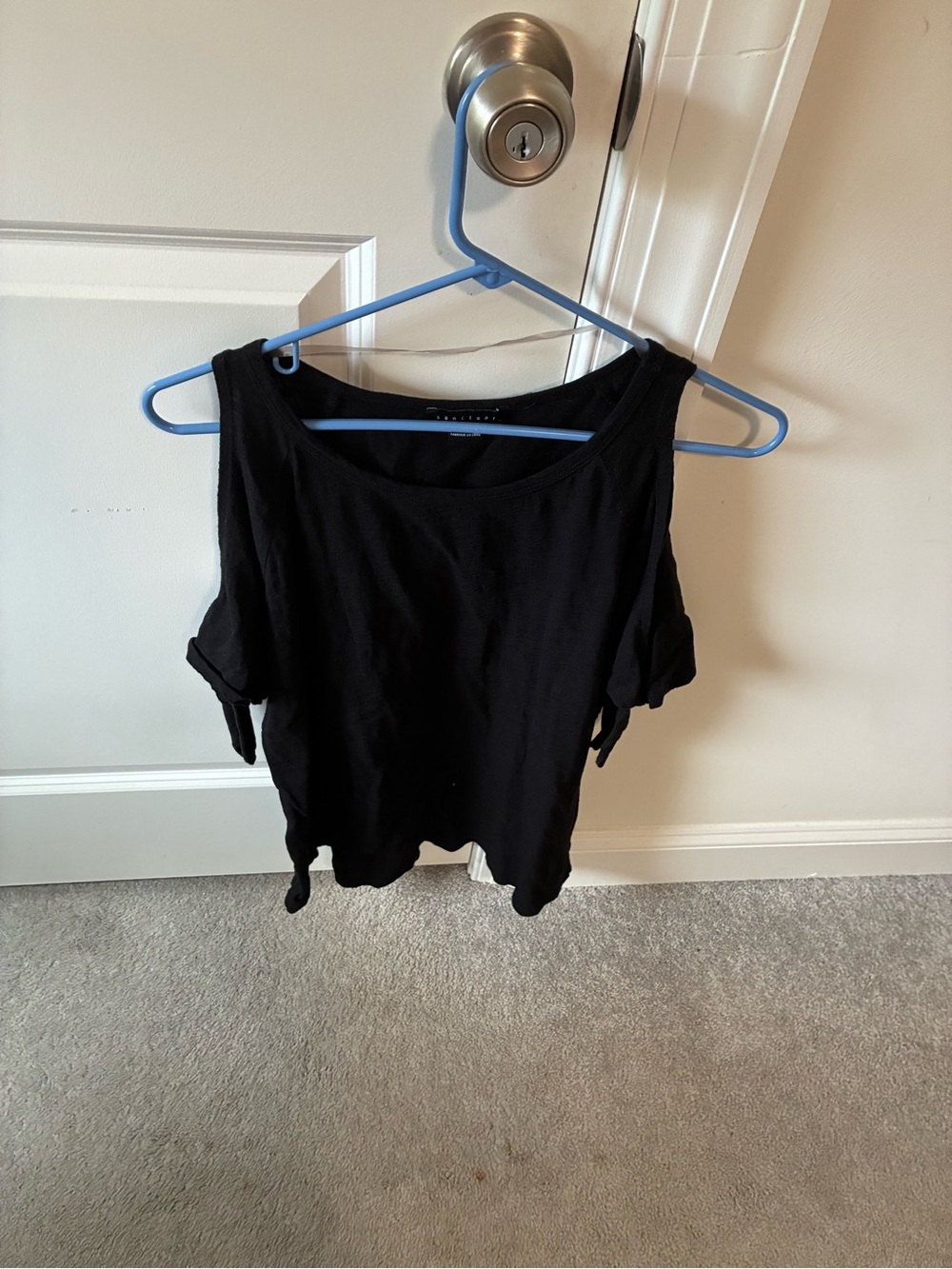 Sanctuary Black Cold-Shoulder Tank Top